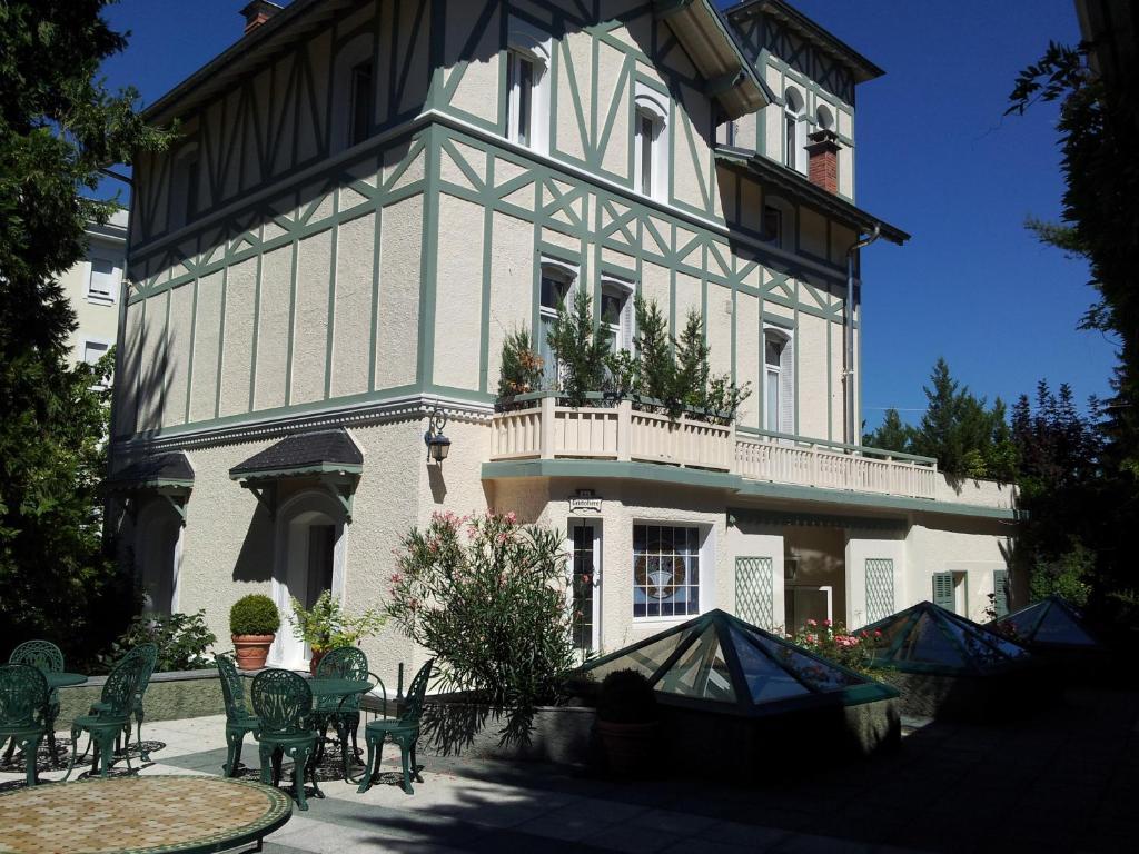 Aparthotel Aux Meubles Du Manoir Aix-les-Bains Exterior foto